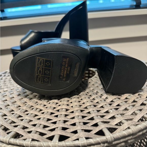 New black platform heel mules 5.5 never worn - Picture 4 of 4